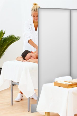 Separate Arbeitsbereiche in der Massagepraxis 