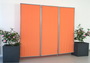 Pflanzgefe stabilisieren breite Werbeflche mit 3x Paravent terracotta-orange